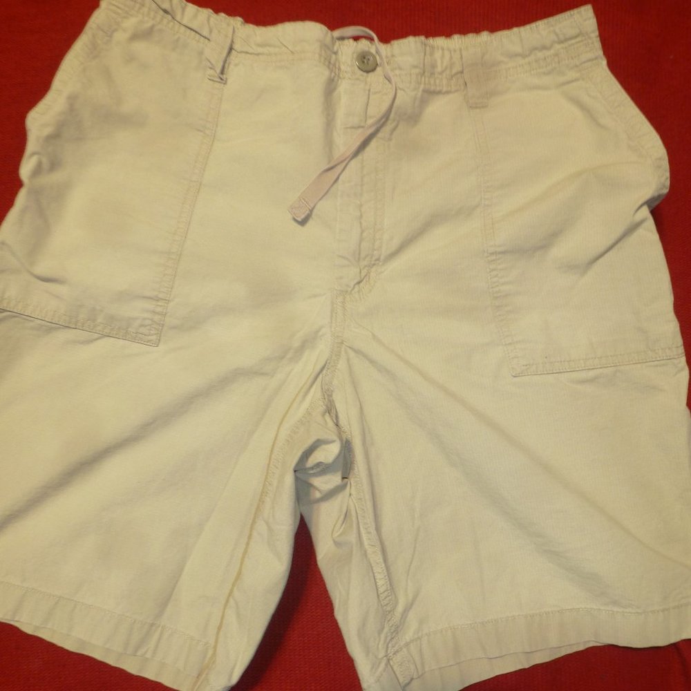 COPY - Lands End Khaki Relaxed Flat Front Men’s Shorts w/ pockets  Size 32-34